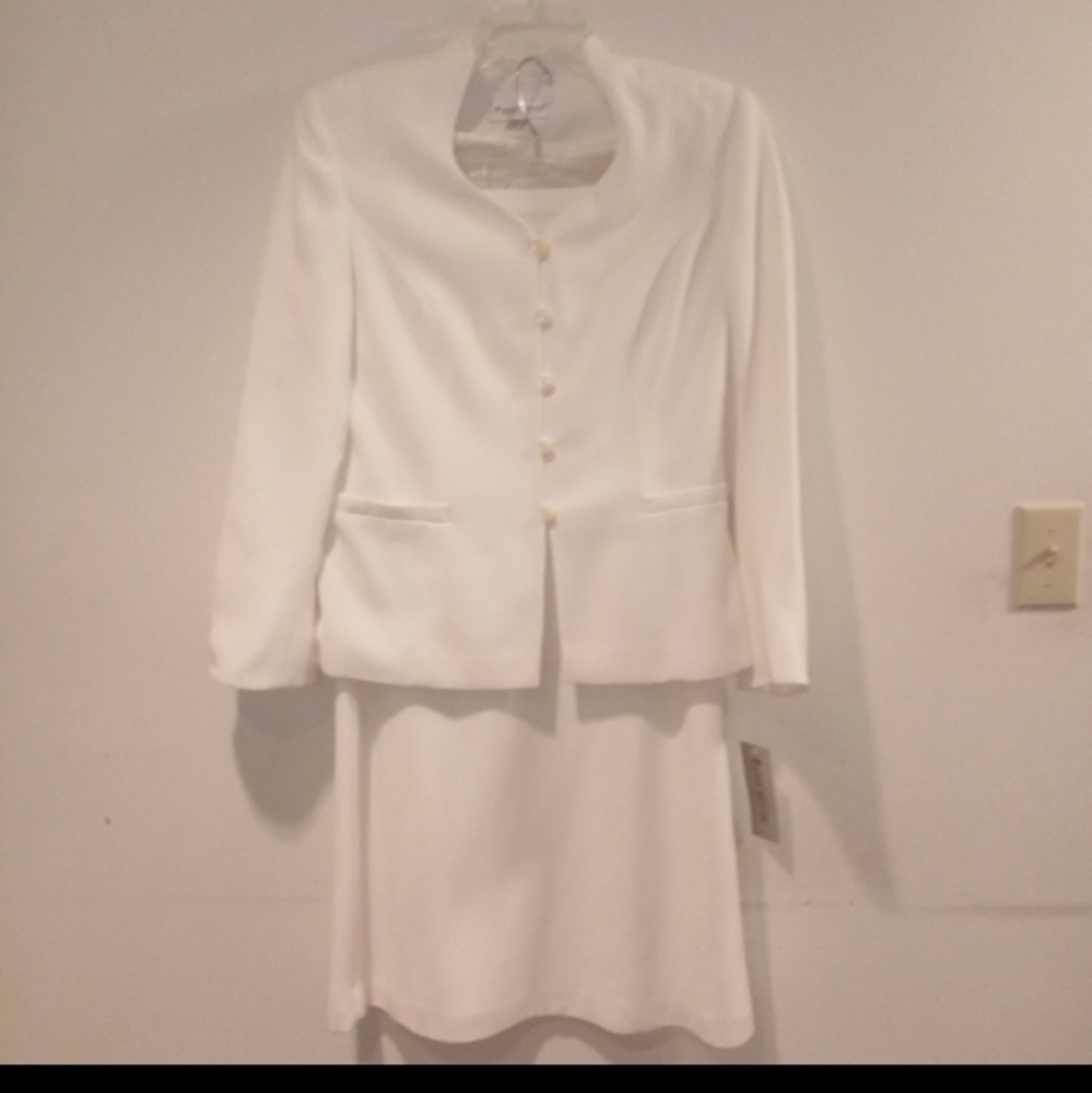 NWT John Meyer Vintage 2 Piece Skirt Suit Set.
